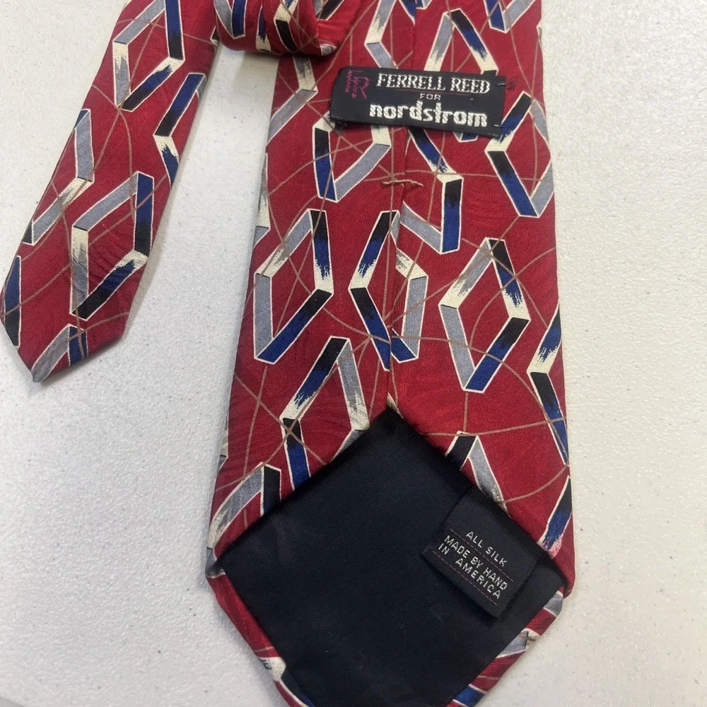 Vintage Ferrell Reed Nordstrom 100% Silk Tie Diamonds Geometric‎ Red